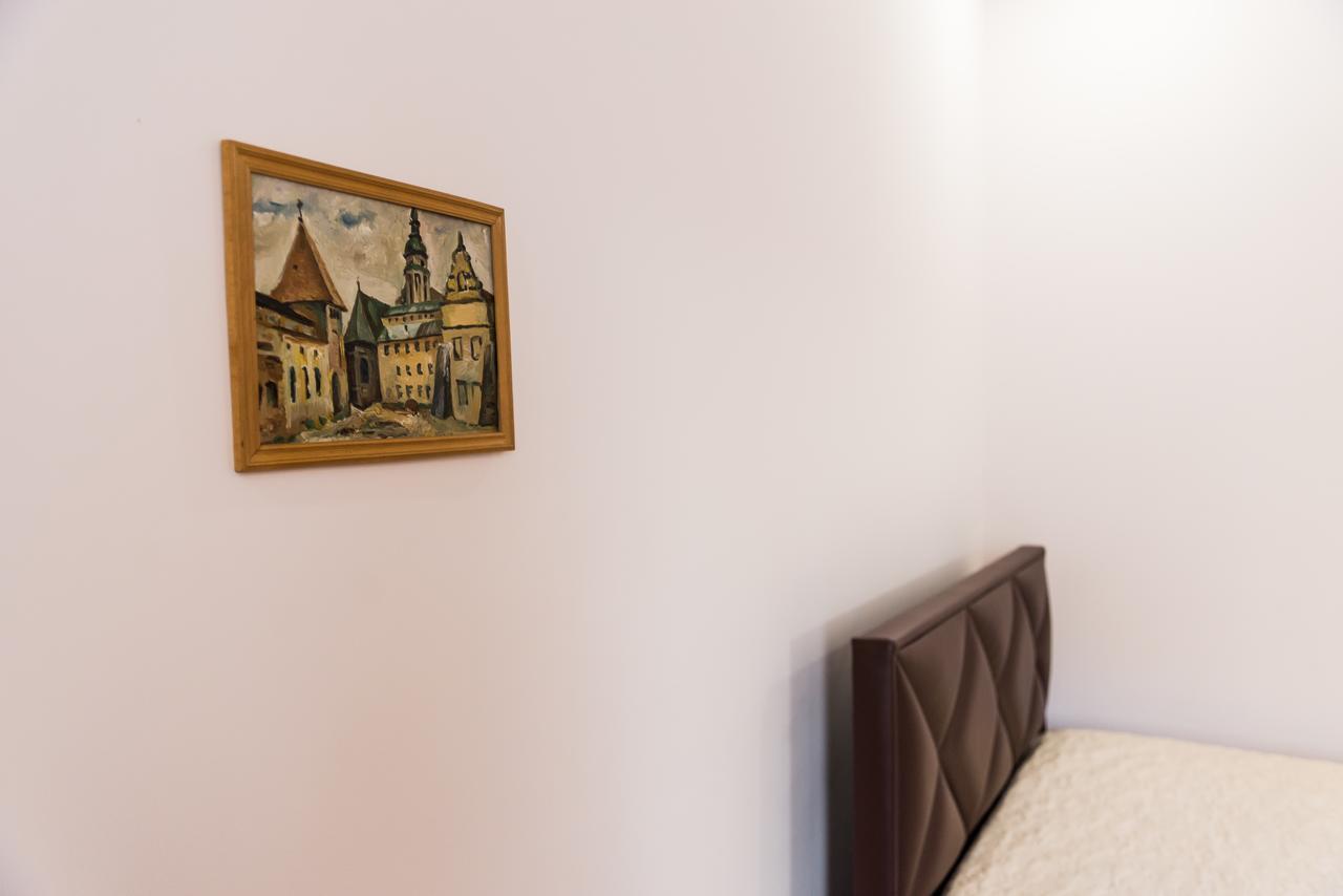 Апартаменти В Серці Міста Лева Lviv Dış mekan fotoğraf