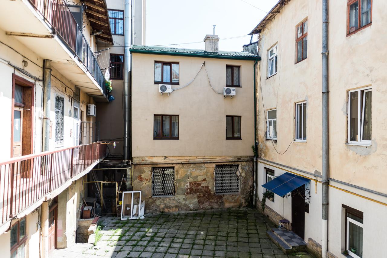 Апартаменти В Серці Міста Лева Lviv Dış mekan fotoğraf